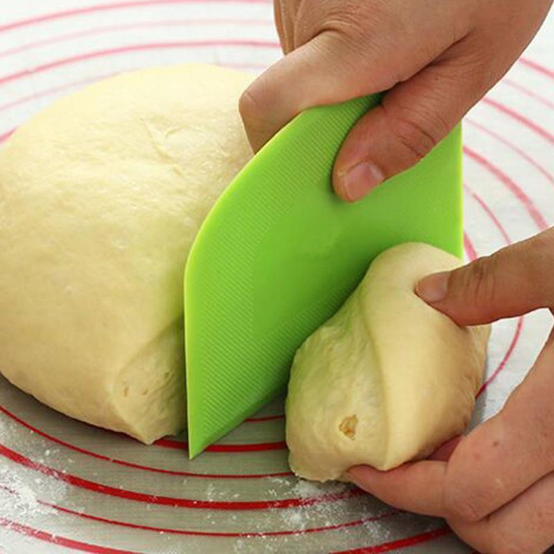Bench Scraper Dough - Bol de grattoir à pâte en