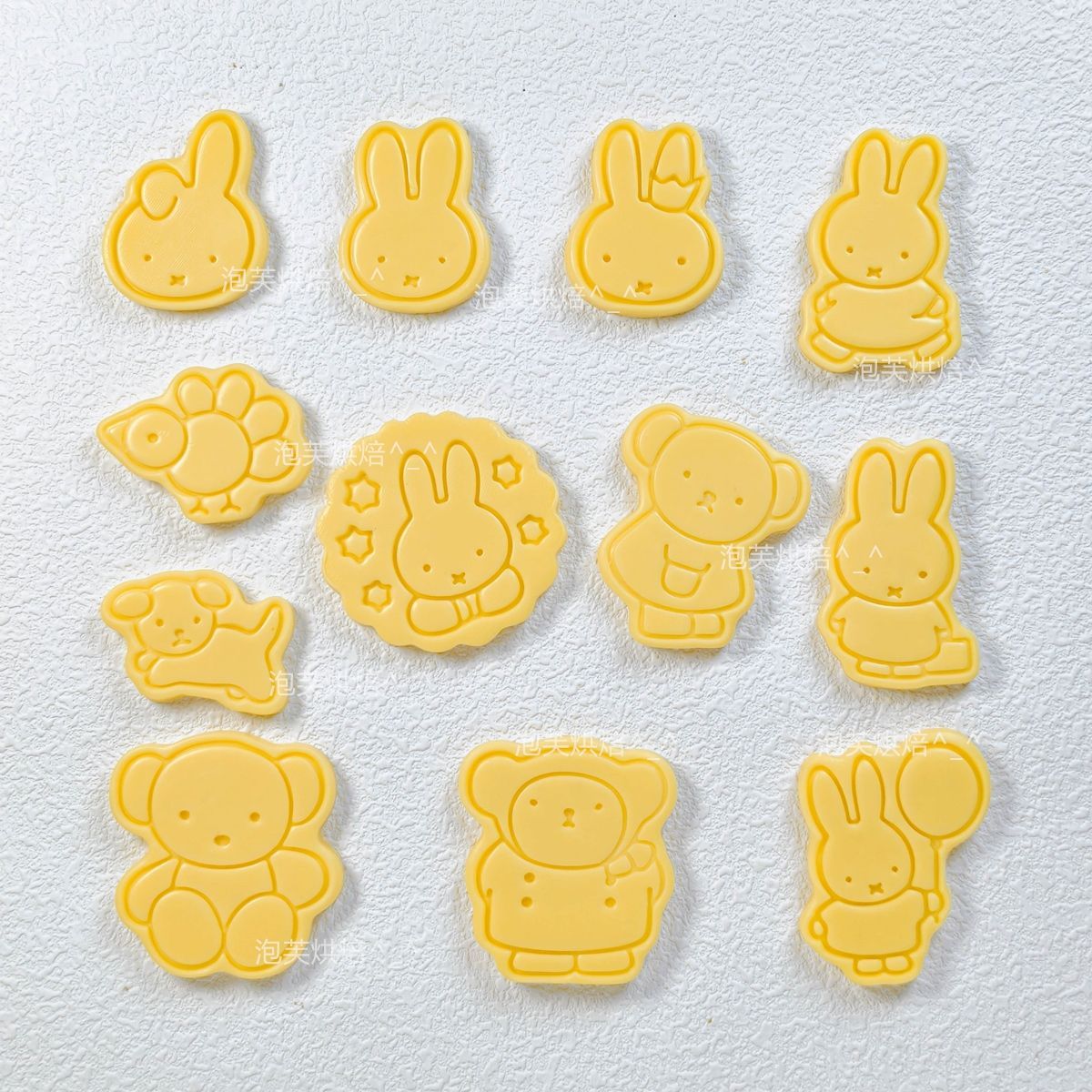 Moule à biscuits 3D mignon ave - Kitchen Baking Items avis et prix