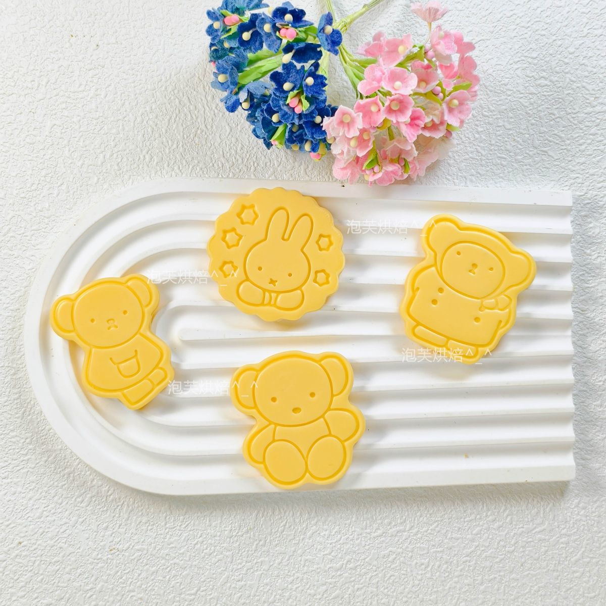 Moule à biscuits 3D mignon ave - Kitchen Baking Items avis et prix