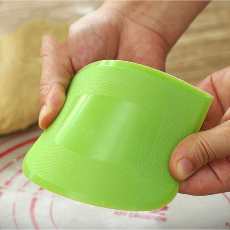 Bol de grattoir à pâte en plas - Bench Scraper Dough avis et prix